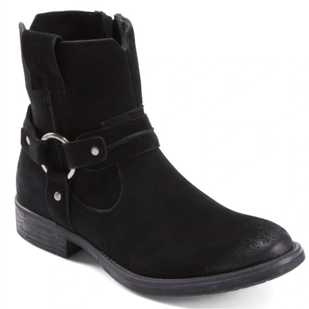 Earth | Suede Ankle Boots with Stirrup Detail - Wide ๐บ - Picture 2 of 15